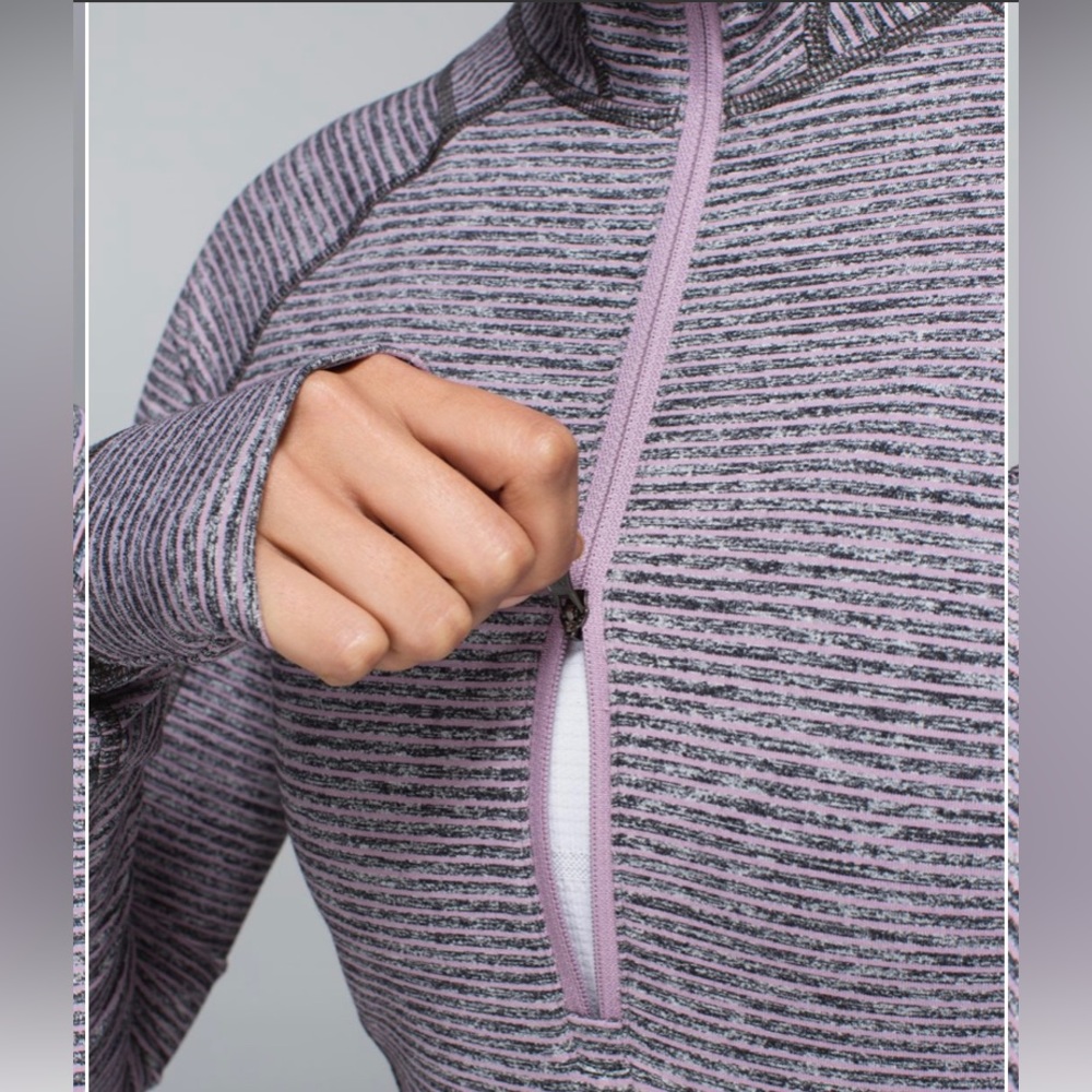 Lululemon Race Your Pace 1/2 Zip - Picture 4 of 13
